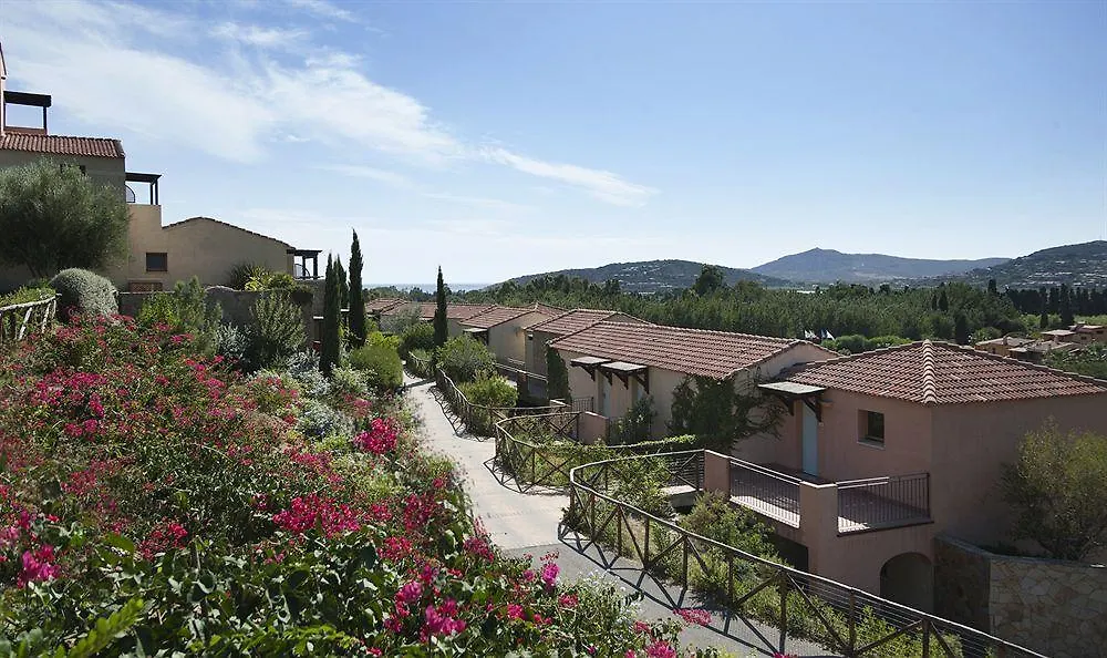 Veridia Resort Sardinia, A Member Of Radisson Individuals (Adults Only) Chia 4*,