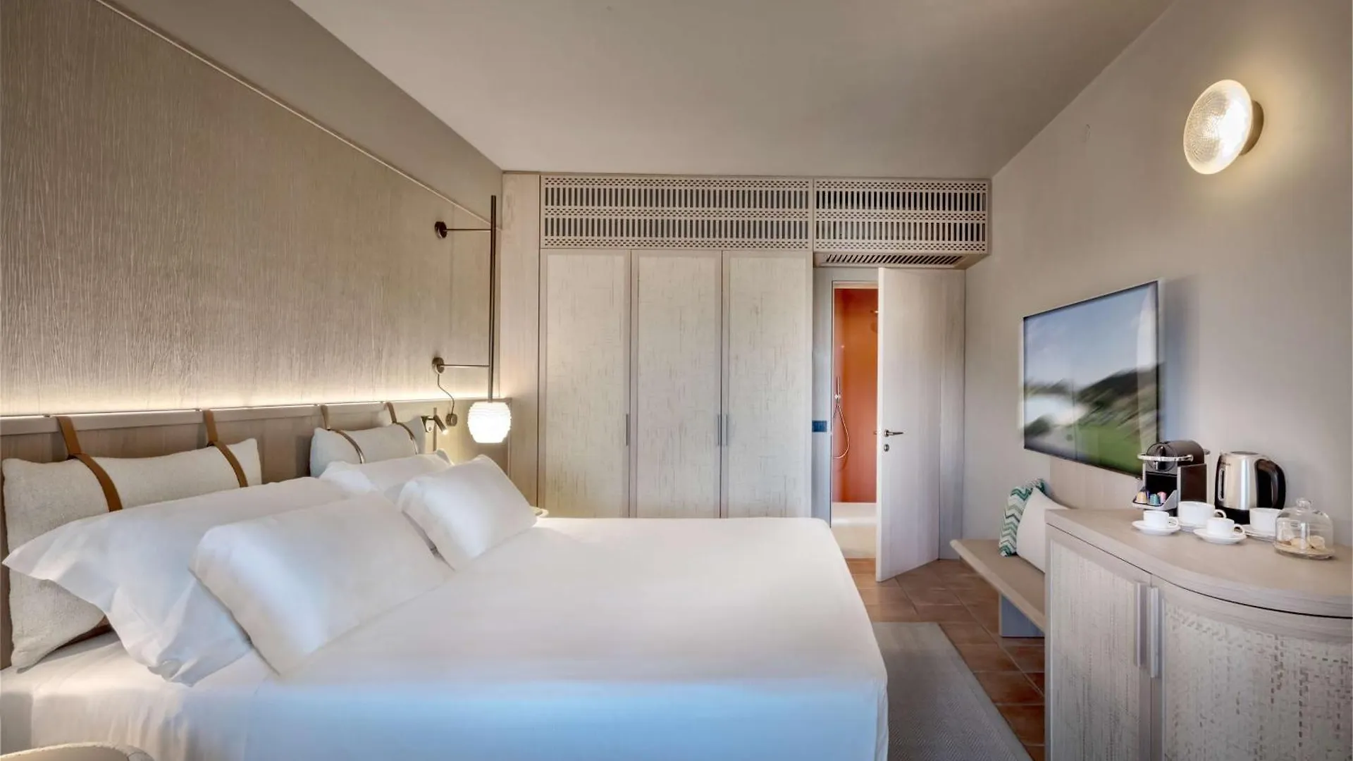 Veridia Resort Sardinia, A Member Of Radisson Individuals (Adults Only) Chia Hotel